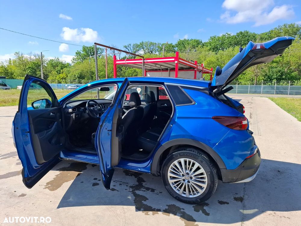 Opel Grandland X 1.2 Turbo START/STOP Innovation - 2