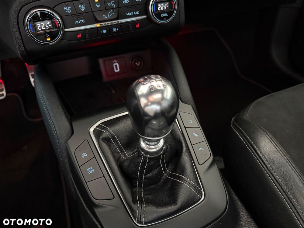 Ford Focus 2.3 EcoBoost ST X Edition - 33
