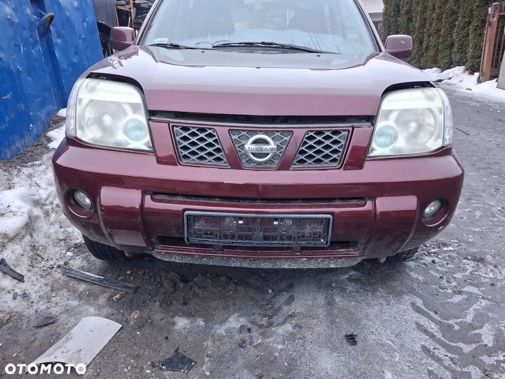 NISSAN X-TRAIL T30 01 ZDERZAK PRZEDNI PRZOD KX4 - 1