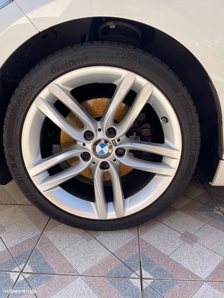 BMW 220 d Coupe Pack M - 12