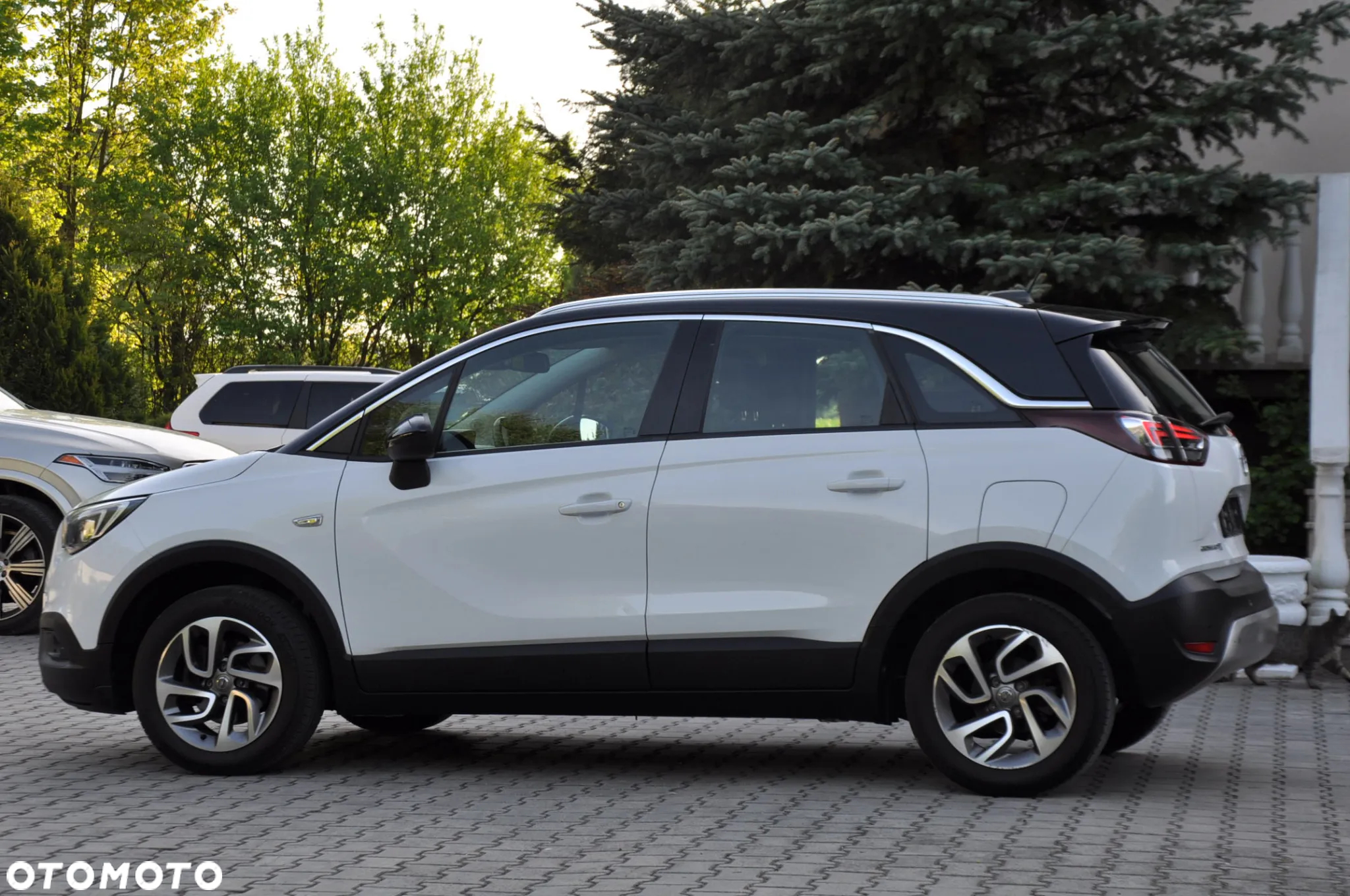 Opel Crossland X 1.2 120 Lat - 10