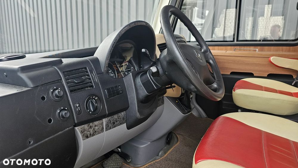 LE VOYAGEUR Mercedes Sprinter 519 - 9