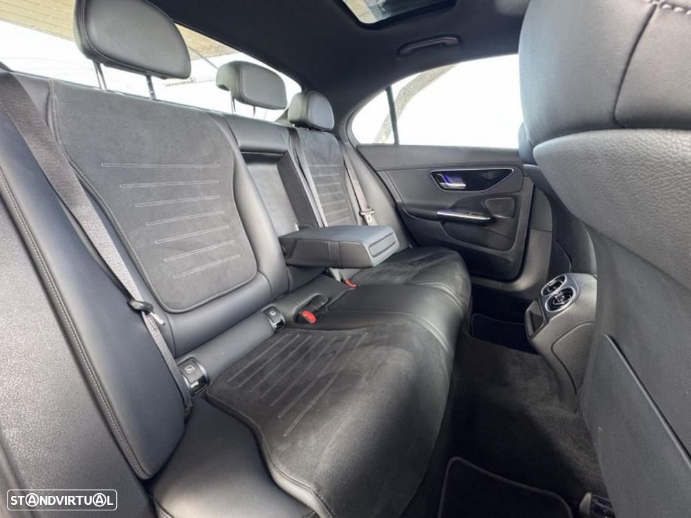 Mercedes-Benz C 300 e AMG Line - 37