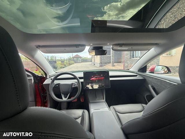 Tesla Model 3 - 10