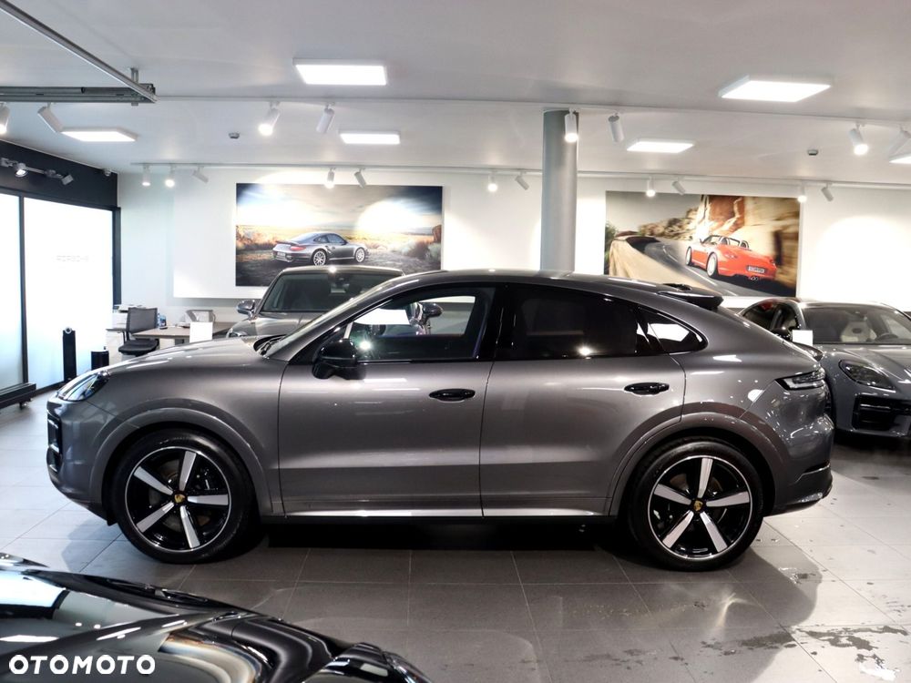 Porsche Cayenne GTS - 2