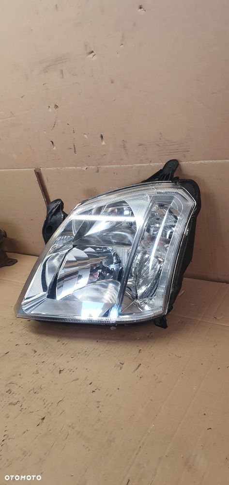 Lampa lewy przód przednia lewa Opel Meriva A 93321052 - 4