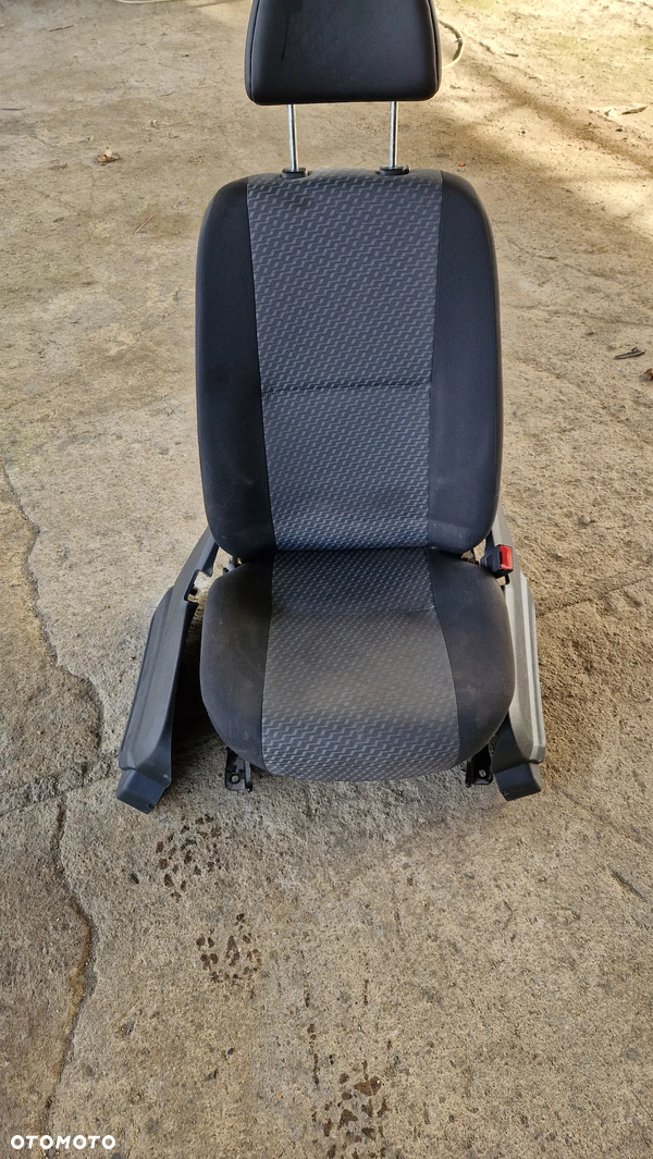 Fotel jedynka prawy VW Crafter Sprinter  906