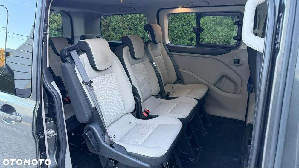 Ford Tourneo Custom - 7