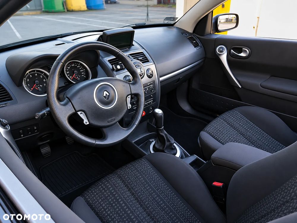 Renault Megane 1.6 Dynamique - 5
