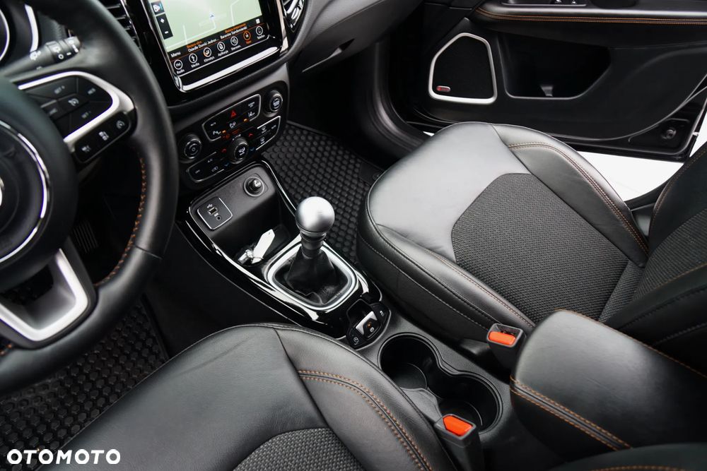 Jeep Compass 1.4 MultiAir Limited - 37