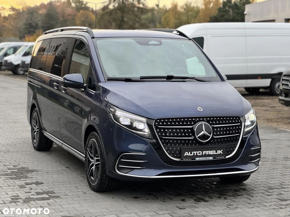 Mercedes-Benz Klasa V - 2