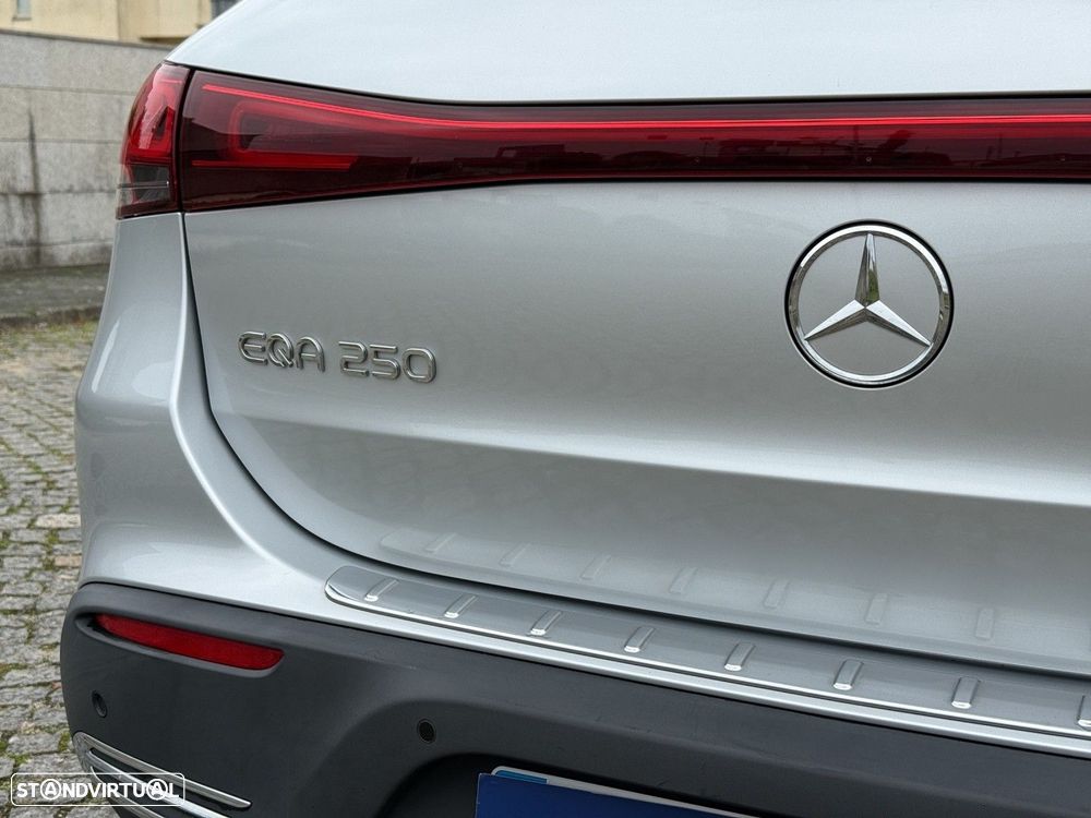 Mercedes-Benz EQA 250 Progressive - 19