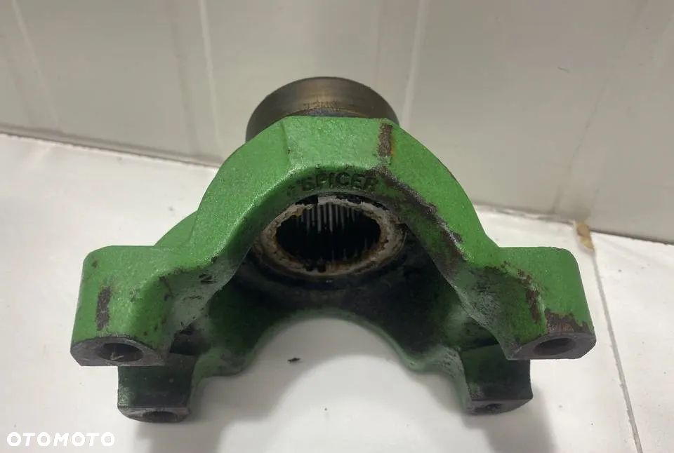 JARZMO KRZYŻAK JOHN DEERE S670,9650,9660,9660 STS, 9750STS H130409 - 1