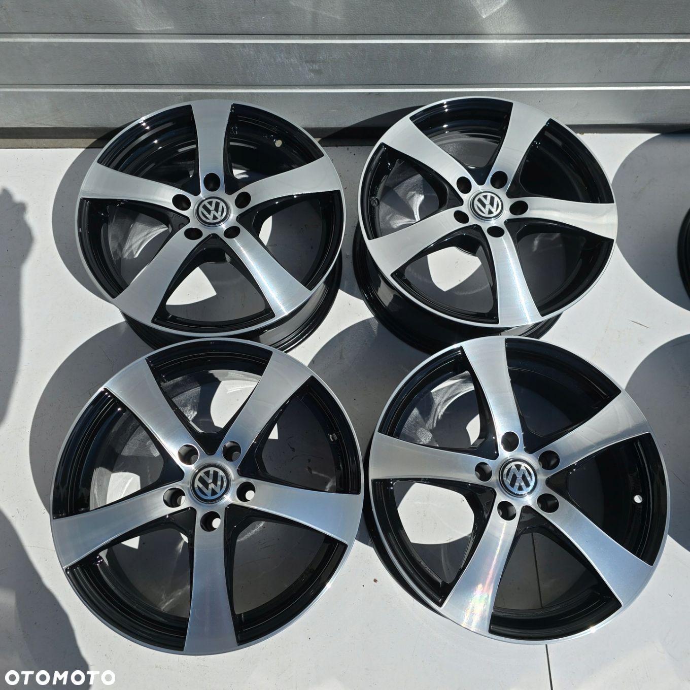 VW PASSAT B7 B8 CC TIGUAN II I T-ROC SHARAN GOLF VI VII CADDY 5x112 17 4X - 1