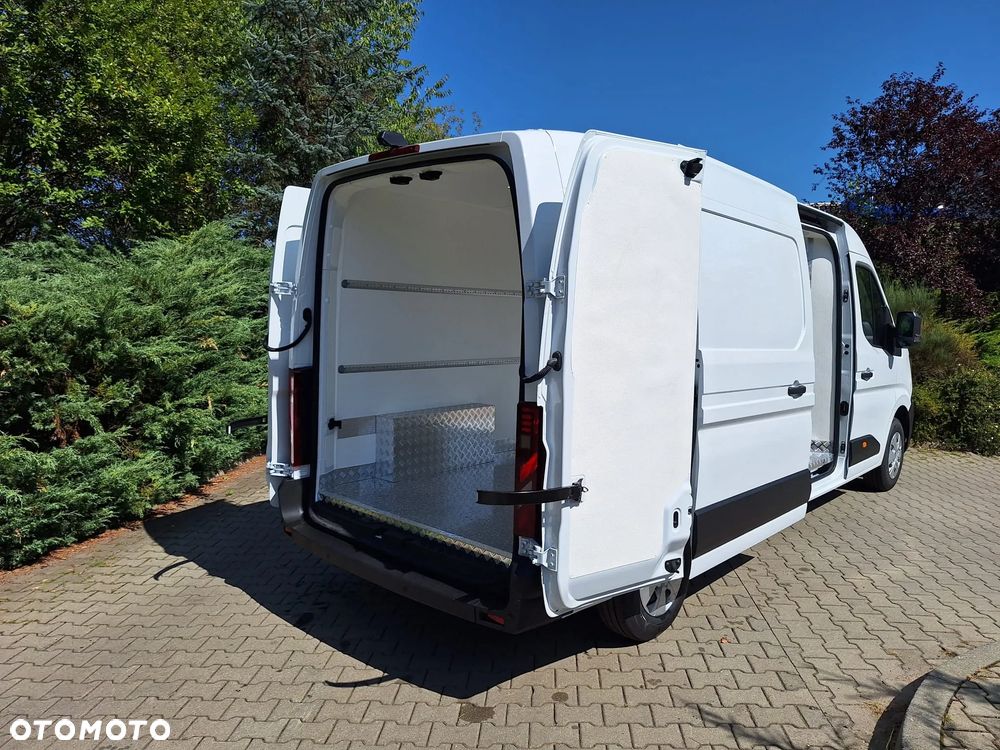 Renault Master - 18
