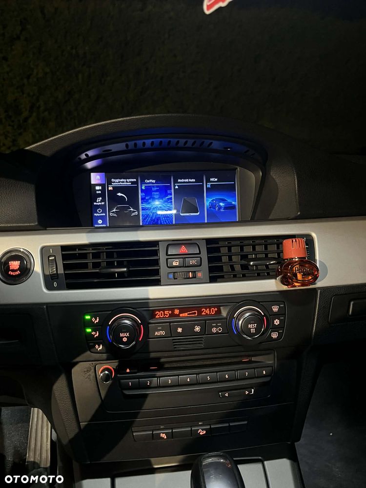 BMW Seria 3 320d xDrive - 15