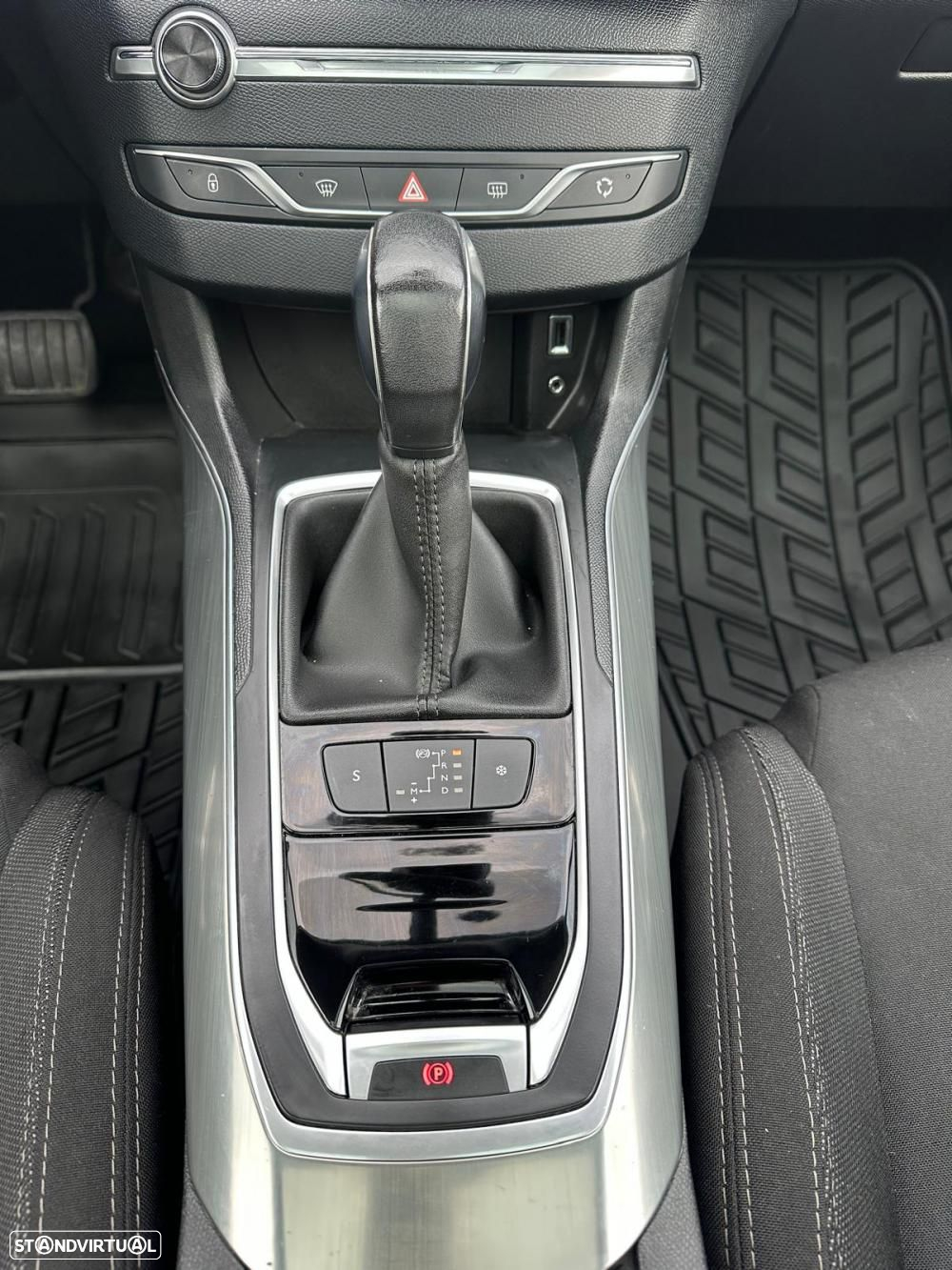 Peugeot 308 - 10