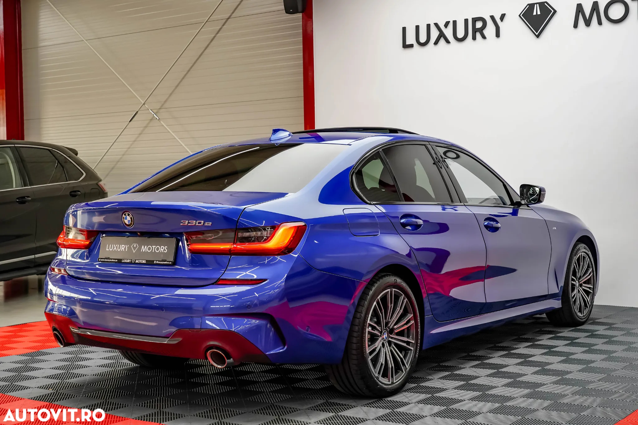 BMW Seria 3 330e Aut. M Sport - 15