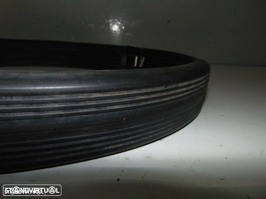 Antigos e clássicos - desconheço marca - borracha do pára-choques - 2