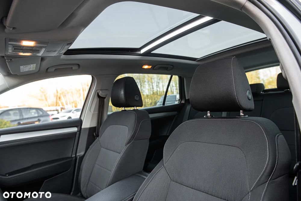 Skoda Superb Combi 2.0 TDI DSG Premium Edition - 18