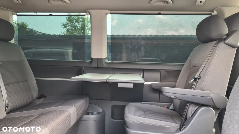 Volkswagen Multivan - 21