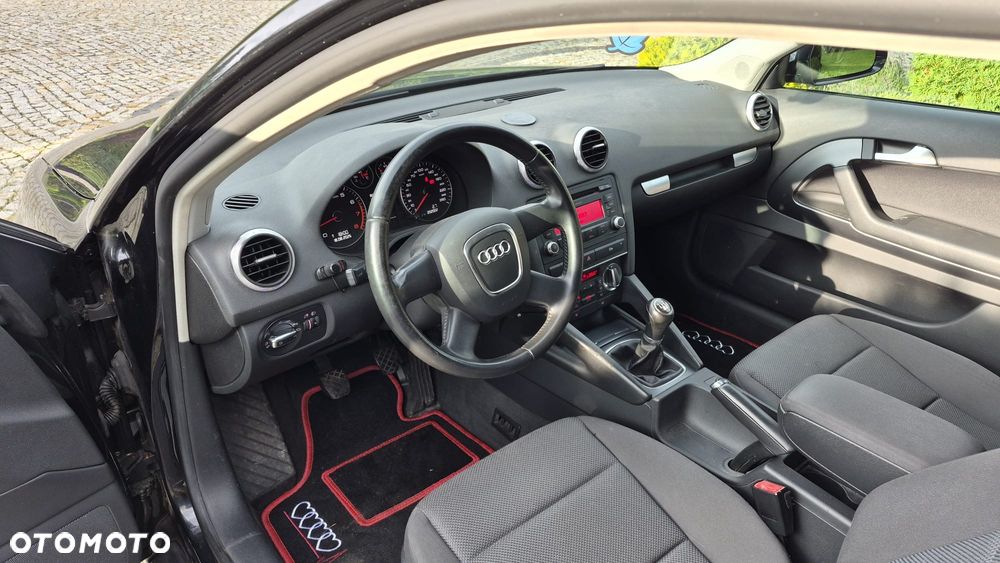 Audi A3 3-drzwiowe 1.6 Attraction - 20