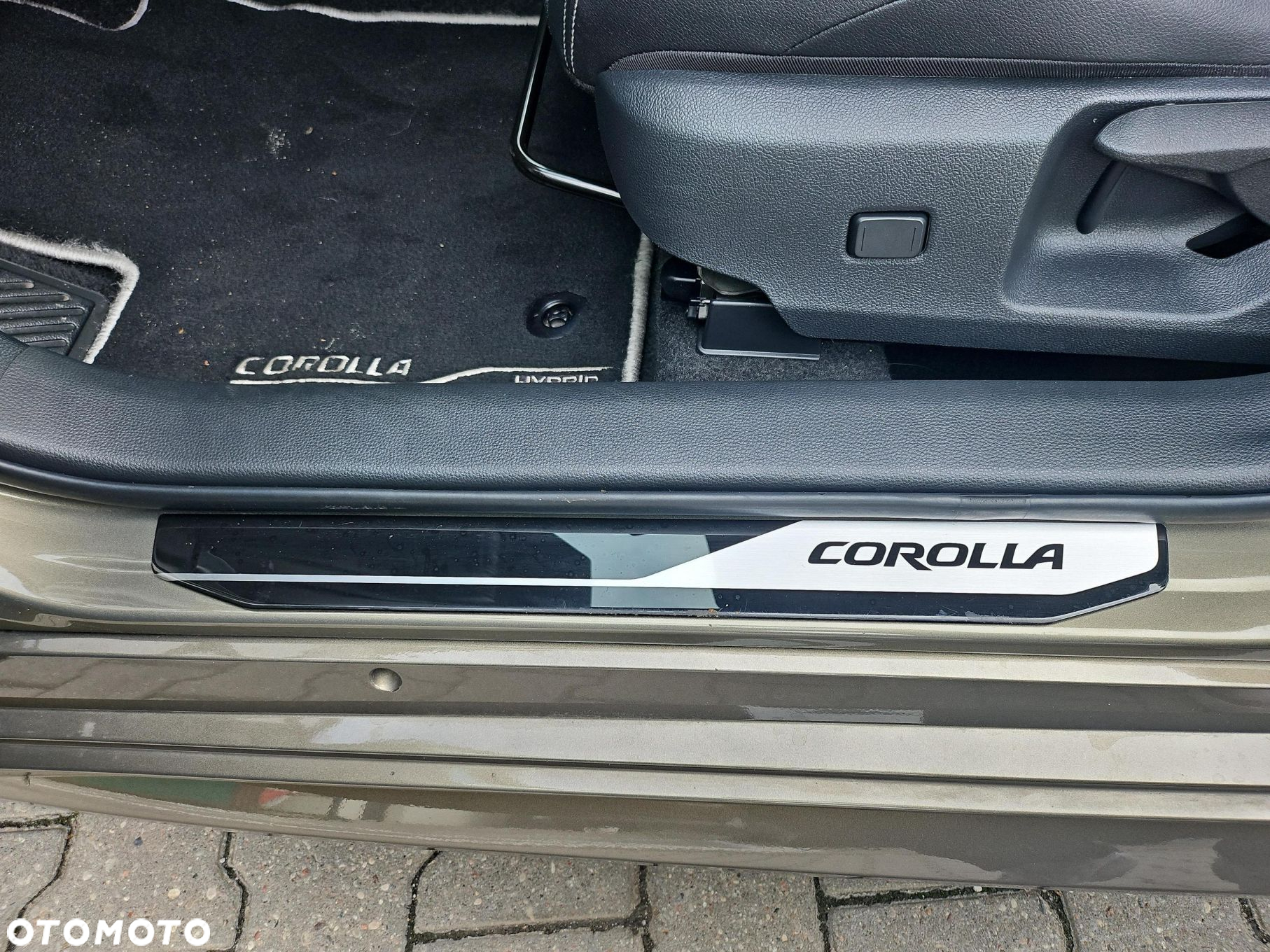 Toyota Corolla 1.8 Hybrid Style - 16