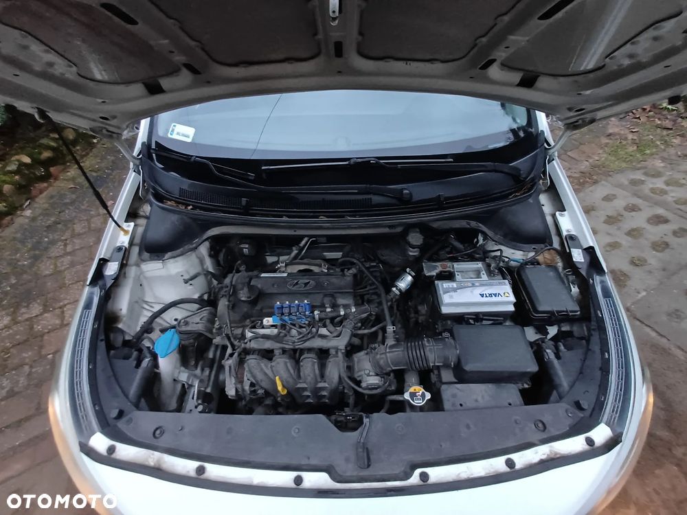 Hyundai i20 1.2 BlueDrive Classic + - 13