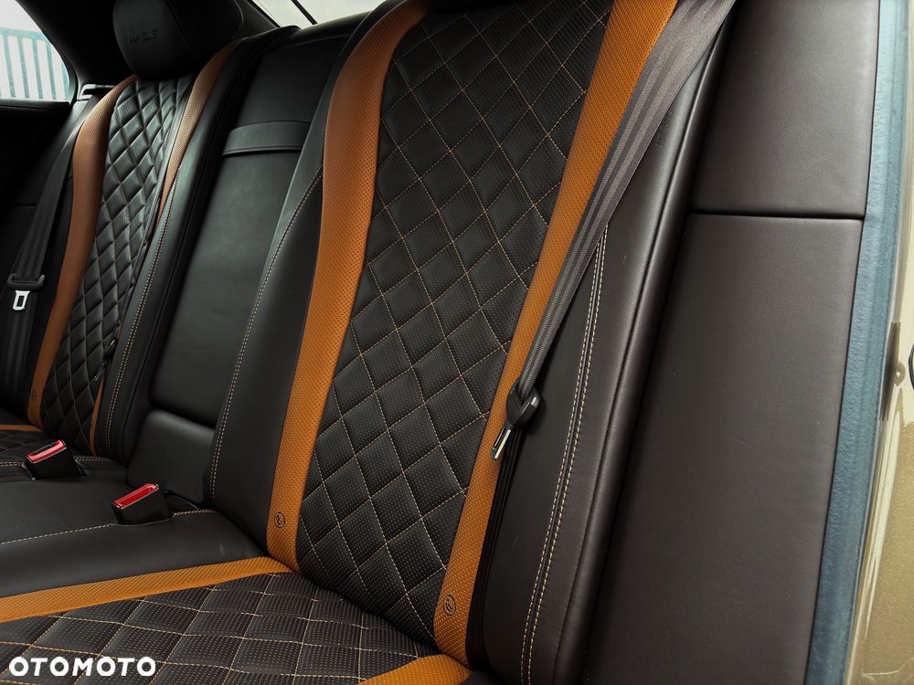 Bentley Flying Spur W12 - 21