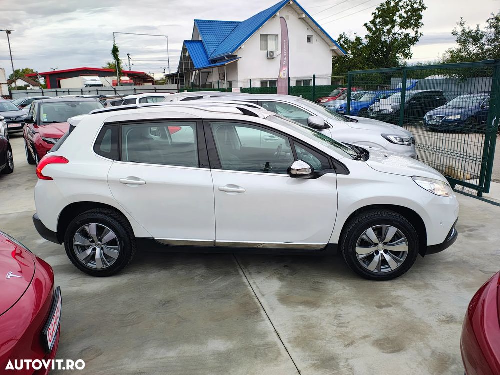 Peugeot 2008 PureTech 110 GPF Stop&Start EAT6 Allure - 3