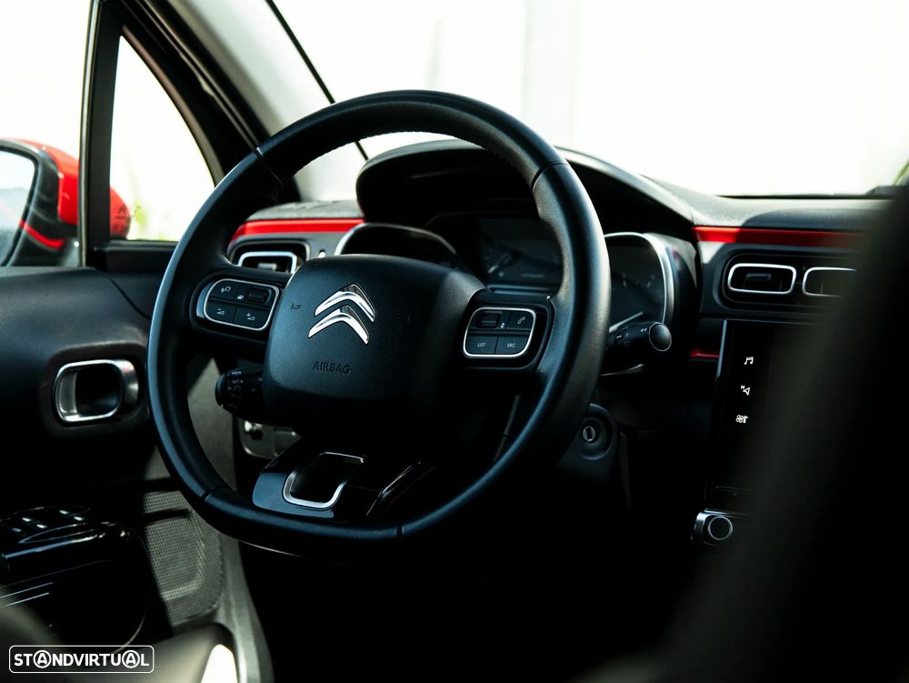 Citroën C3 1.2 PureTech Shine - 21