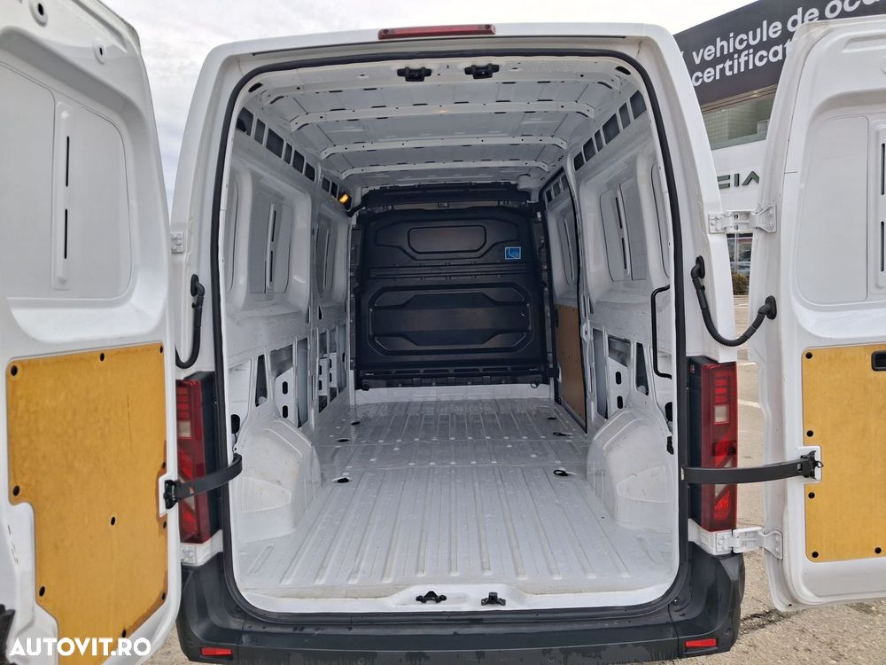 Renault Master Furgon Model Nou - 26