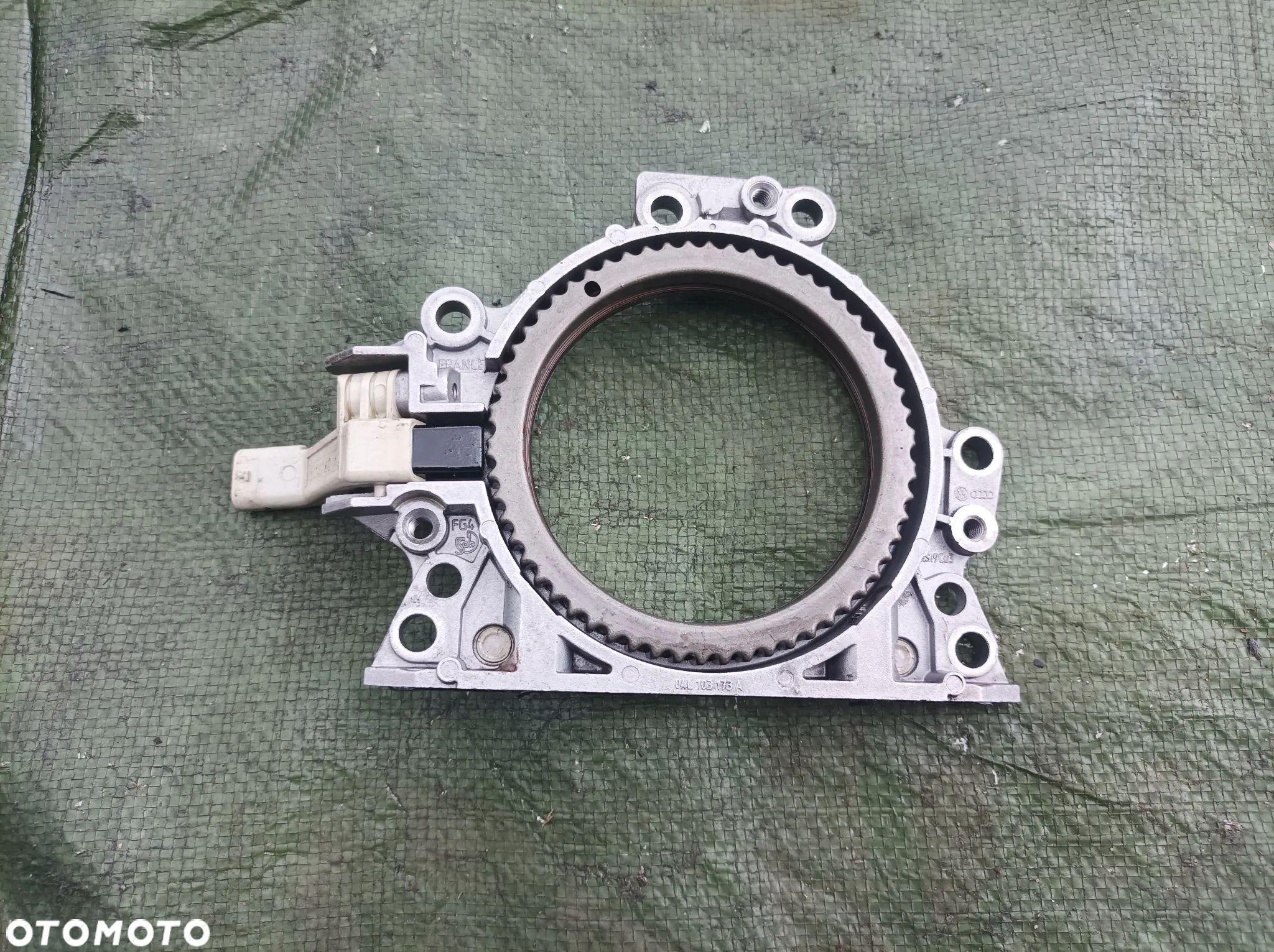 Vw Skoda Audi uszczelniacz wału 1,6 TDI 04L103173A - 1