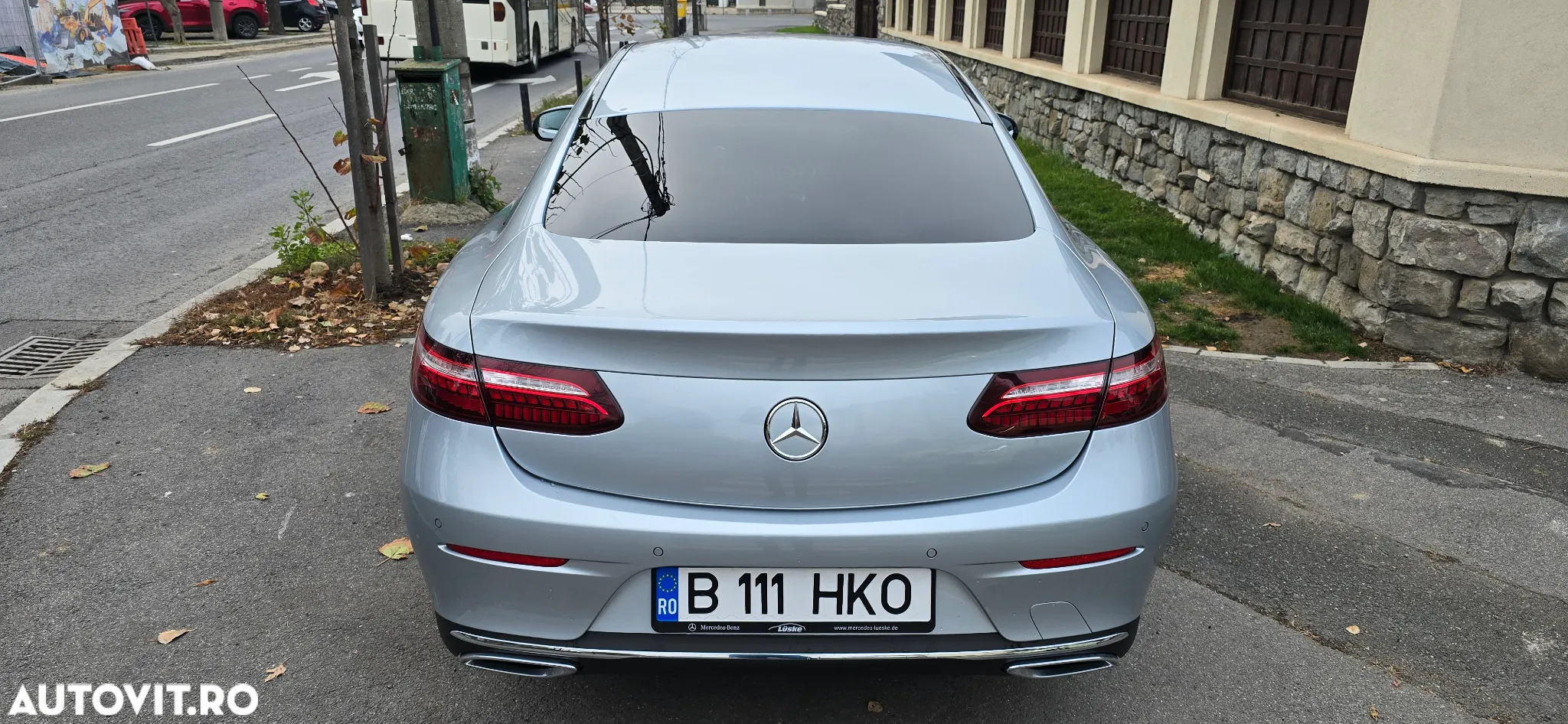 Mercedes-Benz E 220 d Coupe 9G-TRONIC Avantgarde - 2