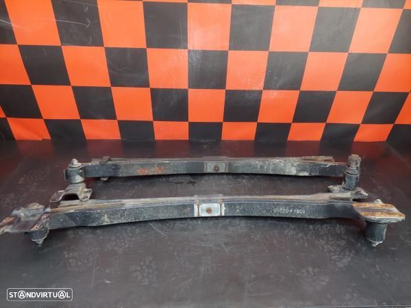 Conjunto Molas Suspensão Tras/Traseira Nissan Cabstar E - 1