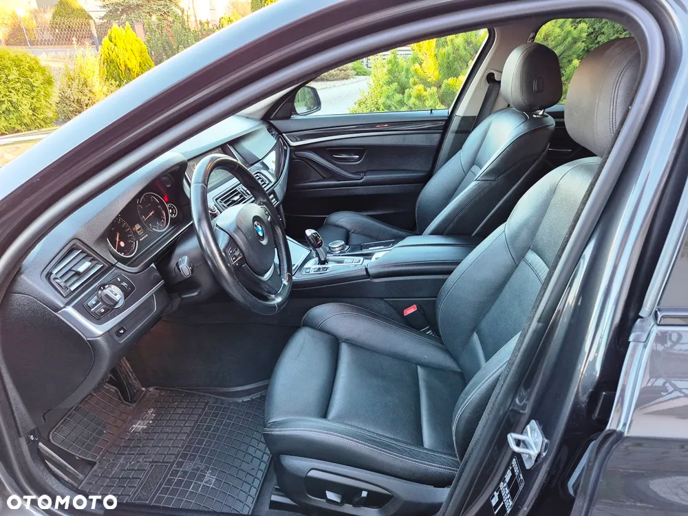 BMW Seria 5 518d Business Edition sport - 22