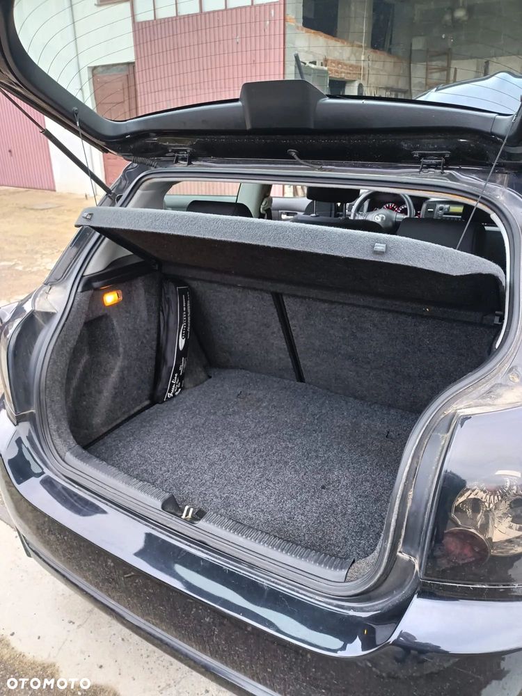 Toyota Corolla 1.6 VVT-i Dynamic - 6