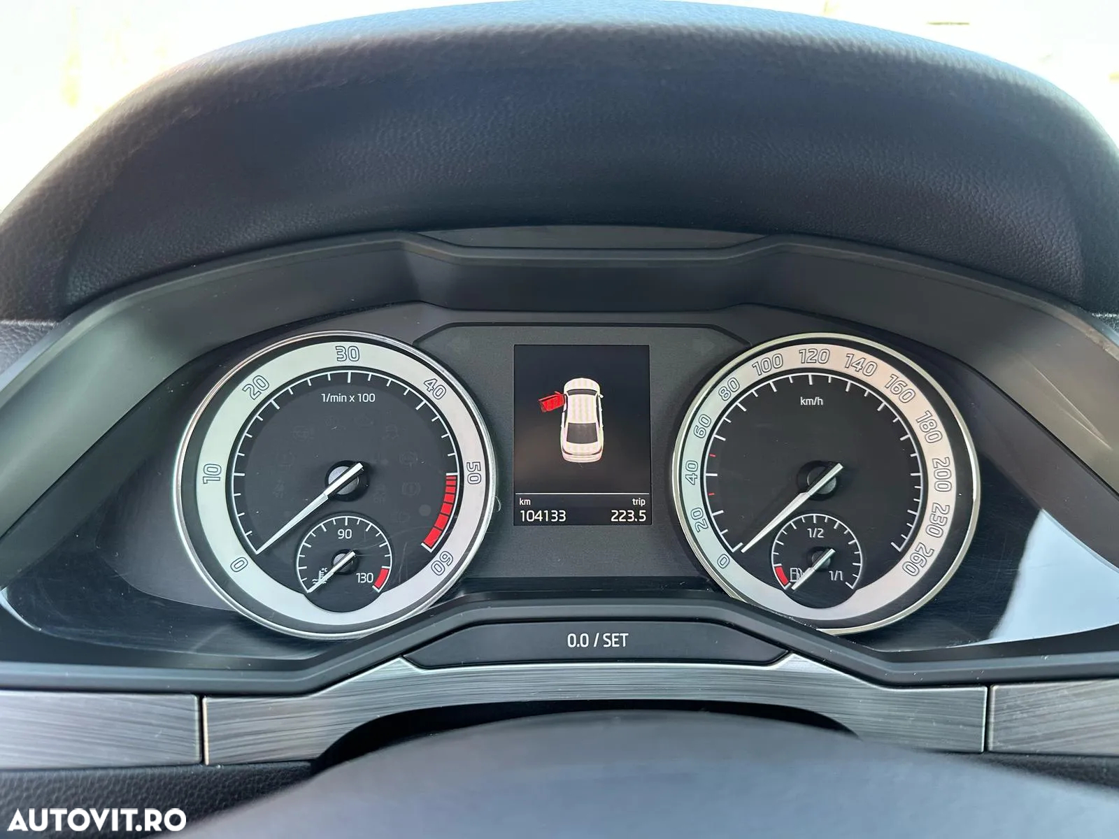 Skoda Superb 2.0 TDI DSG Ambition - 7