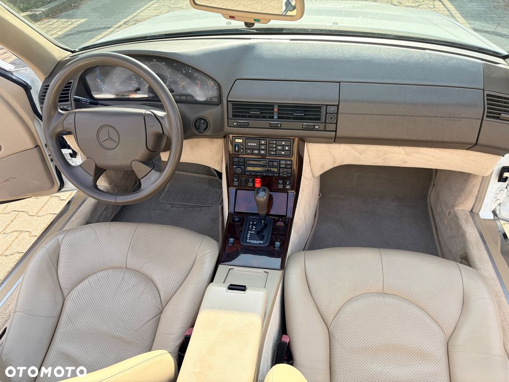 Mercedes-Benz SL - 13