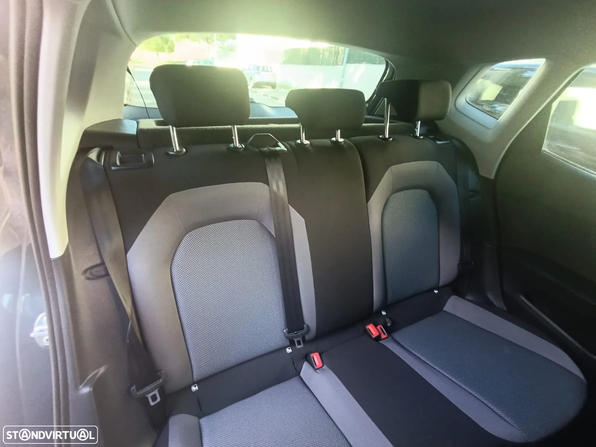 SEAT Arona 1.0 TSI Xcellence - 21