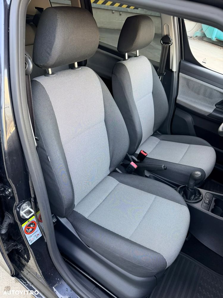 Skoda Roomster 1.2 HTP Ambition - 19