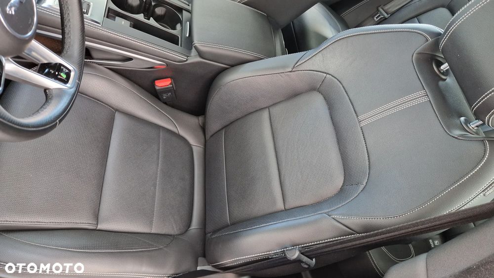 Jaguar F-Pace - 4