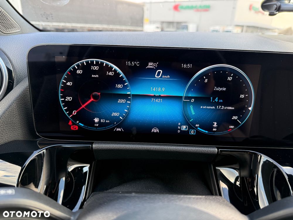 Mercedes-Benz GLA 220 d 4-Matic AMG Line - 10