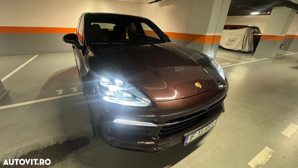 Porsche Cayenne Standard - 6
