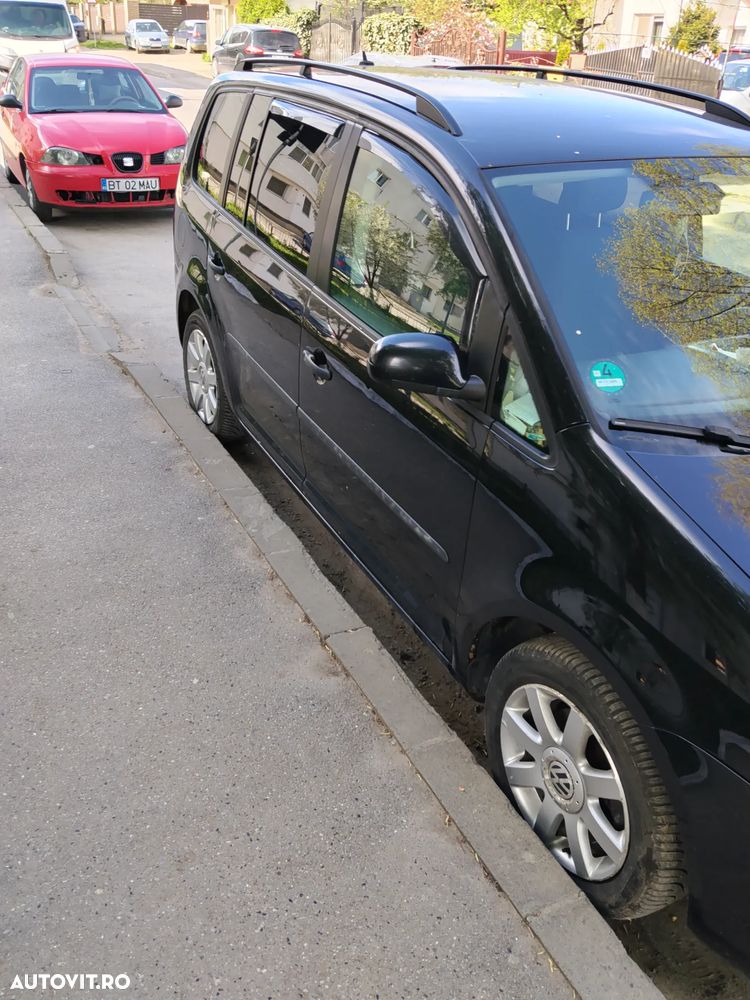 Volkswagen Touran 1.9 TDI Highline - 2