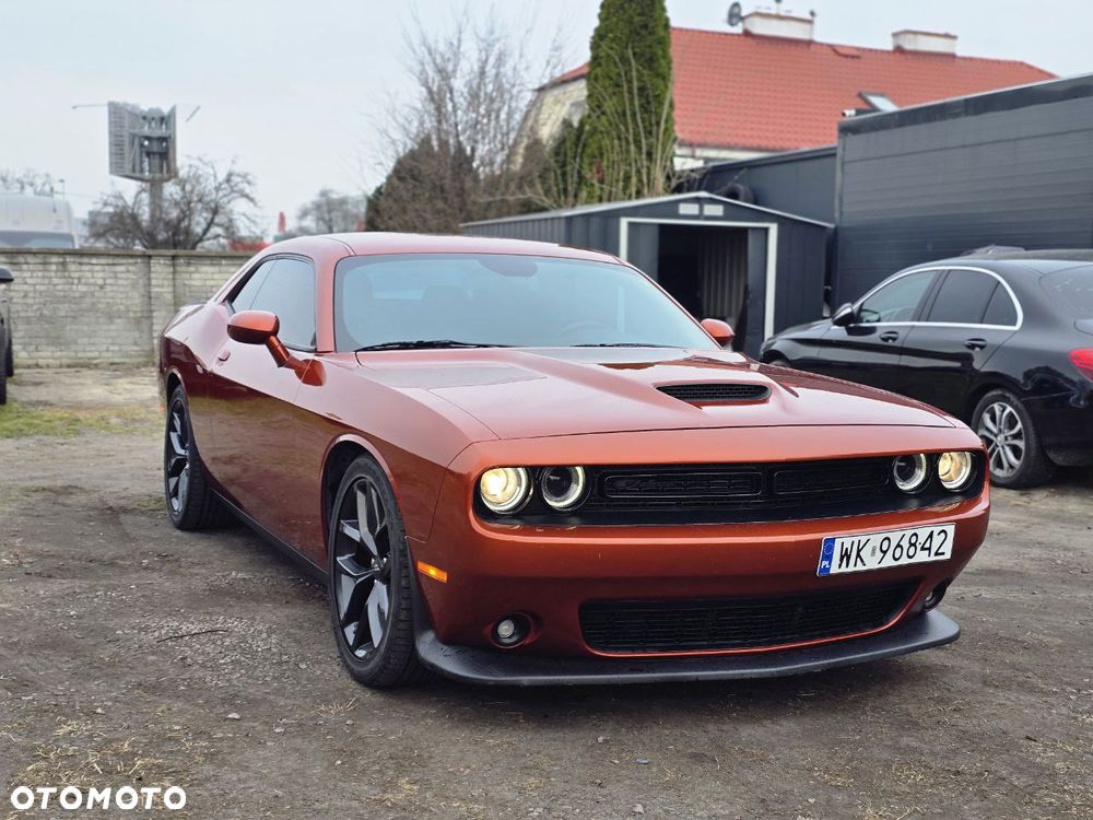 Dodge Challenger - 4