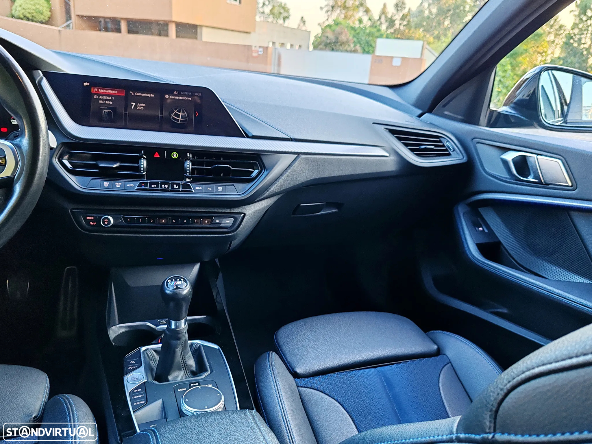 BMW 116 d Pack Desportivo M - 16