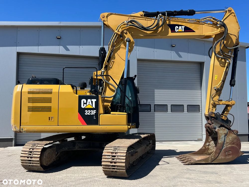 Caterpillar CAT 323FL 2017 sprzedaż 2018 - 2
