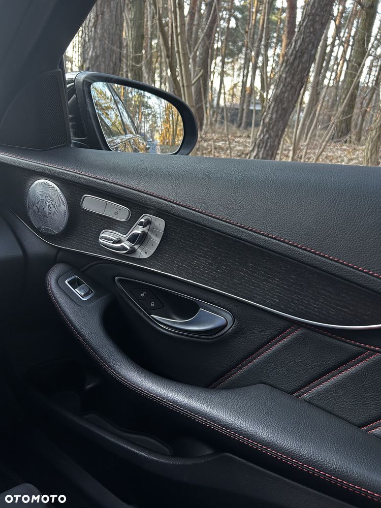 Mercedes-Benz Klasa C AMG 43 4Matic 9G-TRONIC - 14