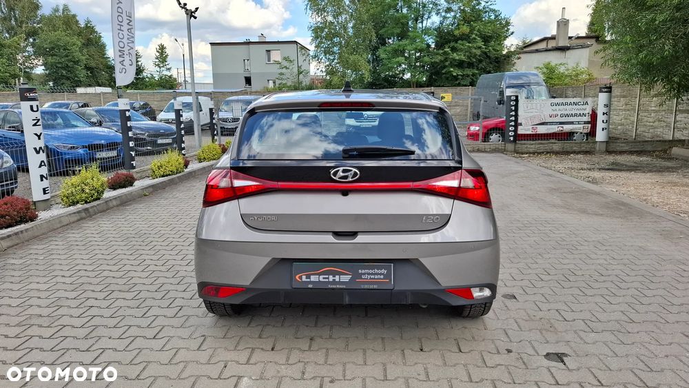Hyundai i20 1.2 Modern - 28